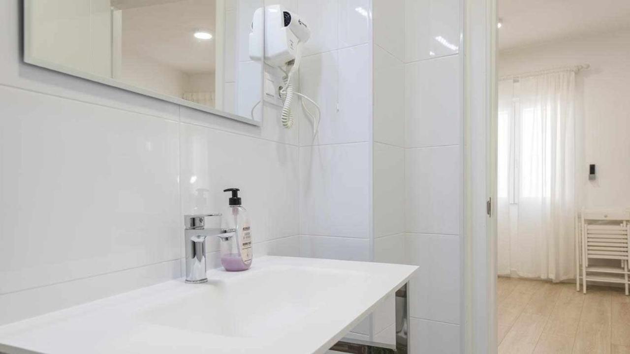 Apartamentos Dimax By Toledo Ap Eksteriør billede